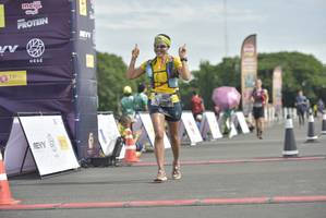 BIB: 
                            <button type="button" onclick="openModal(4945096)" class="btn btn-primary btn-sm float-right btn-popup" data-toggle="modal" data-target=".modal-high-quality">
                        <i class="fas fa-shopping-cart"></i> Add to Cart
                    </button>
                                            <button type="button" onclick="isThisMe(4945096, true)" class="btn btn-success btn-sm float-right btn-popup btn-isme hidden" data-toggle="tooltip" data-placement="bottom" title="นี่คือรูปของคุณใช่ไหม คลิกที่นี่เพื่อเอาเข้าอัลบั้ม">
                        <i class="fas fa-plus"></i> Add to album
                    </button>
                    <button type="button" onclick="isThisMe(4945096, false)" class="btn btn-warning btn-sm float-right btn-popup btn-isnotme hidden">
                        <i class="fas fa-ban"></i> Remove from album
                    </button>